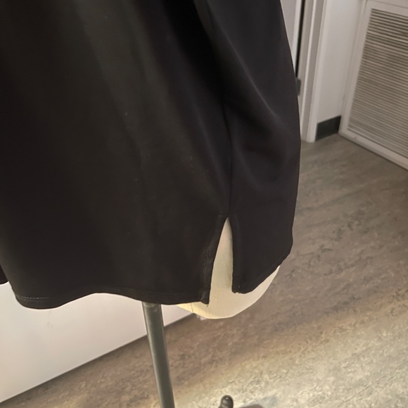 Nice XL Black Blouse For Work or Play Jones - Picture 4 of 4